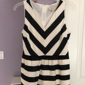 NEW WITHOUT TAGS LOFT FIT AND FLARE DRESS